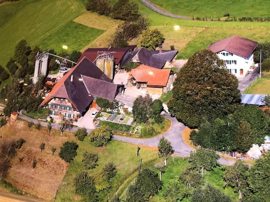 Ferienwohnung Auf Bauernhof Mit Hotpot Und Sauna Sumiswald Extérieur photo