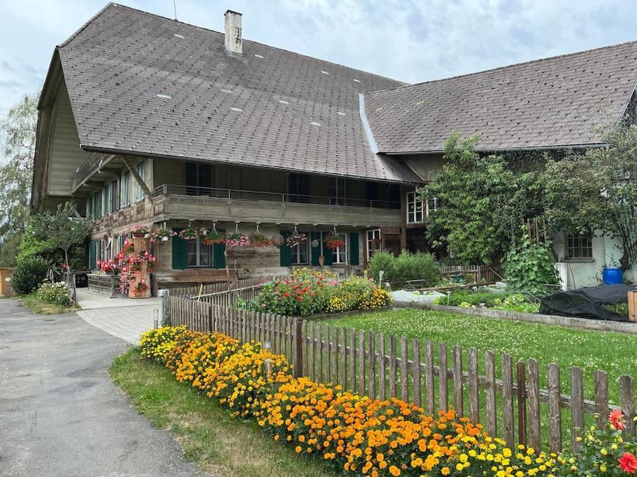Ferienwohnung Auf Bauernhof Mit Hotpot Und Sauna Sumiswald Extérieur photo