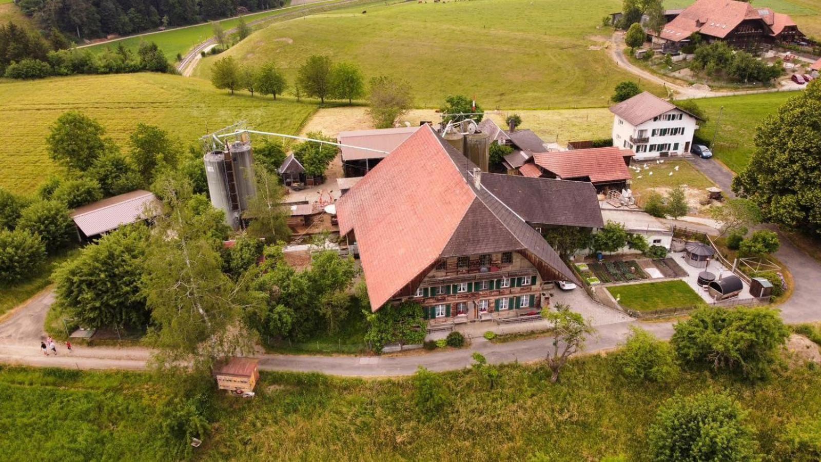 Ferienwohnung Auf Bauernhof Mit Hotpot Und Sauna Sumiswald Extérieur photo